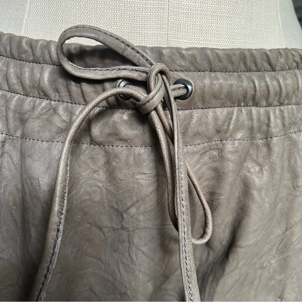 ROCOCO Crinkle Leather Pants Sz S Barrel Drop Crutch Crop Harem Olive Green Soft - Picture 8 of 17